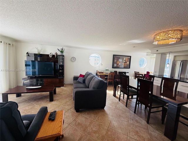 17801 N Bay Rd 614, Sunny Isles Beach, FL 33160