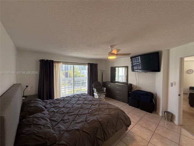 17801 N Bay Rd 614, Sunny Isles Beach, FL 33160