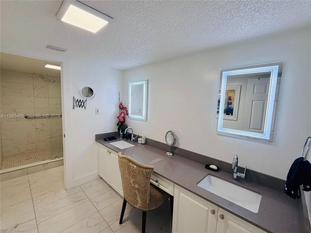 17801 N Bay Rd 614, Sunny Isles Beach, FL 33160