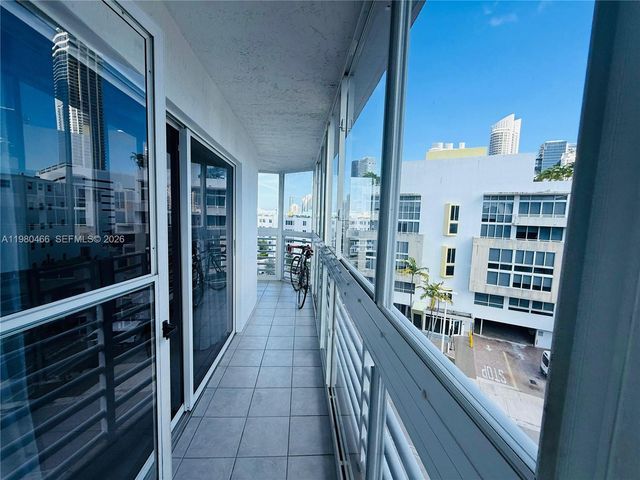 17801 N Bay Rd 614, Sunny Isles Beach, FL 33160