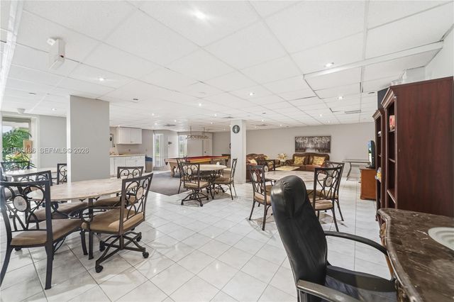 17801 N Bay Rd 614, Sunny Isles Beach, FL 33160