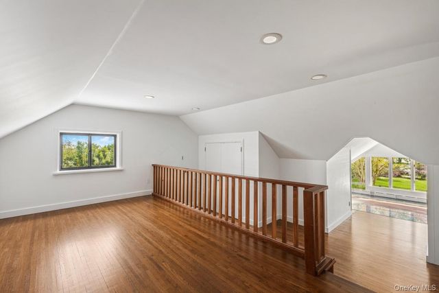 19 Frost Creek Drive, Locust Valley, NY 11560