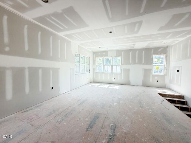 202 Dennis Avenue, Raleigh, NC 27604