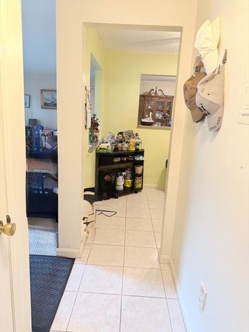 141 Essex St B2, Saugus, MA 01906