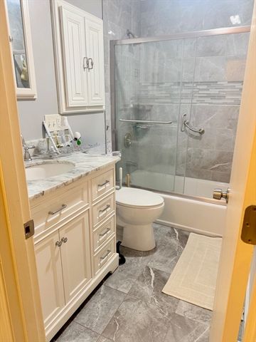 141 Essex St B2, Saugus, MA 01906