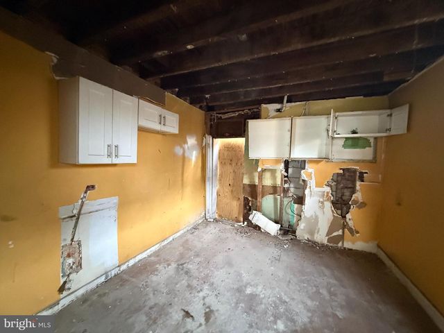 3301 NOBLE ST, Baltimore, MD 21224