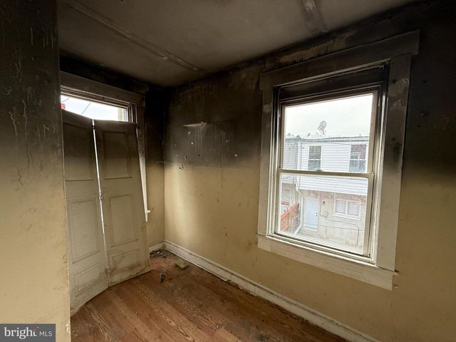 3301 NOBLE ST, Baltimore, MD 21224