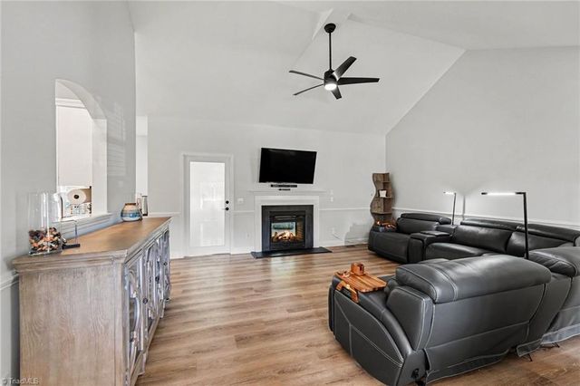 1207 Dogwood Lane, Archdale, NC 27263