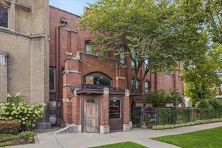 331 S Ridgeland Avenue C, Oak Park, IL 60304
