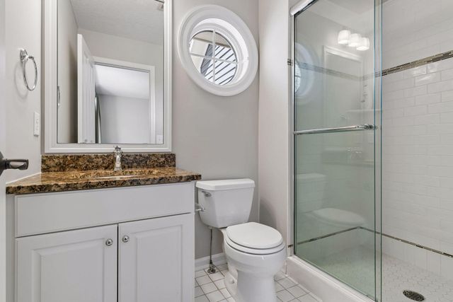 1750 Lucy Ridge Court, Chanhassen, MN 55317
