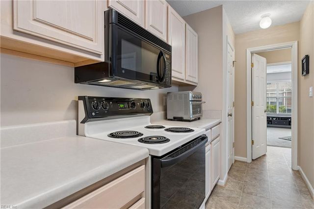 2101 Westgate CIR, Williamsburg, VA 23185