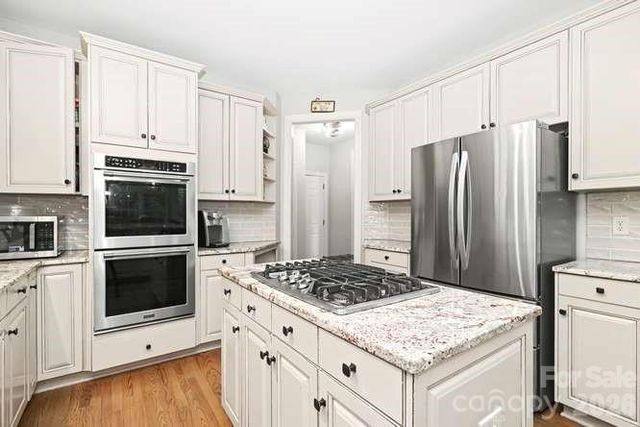 16032 Covington Point Lane, Huntersville, NC 28078