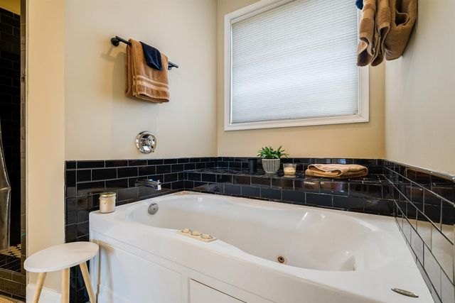 446 ROCKFISH SCHOOL LN, Afton, VA 22920