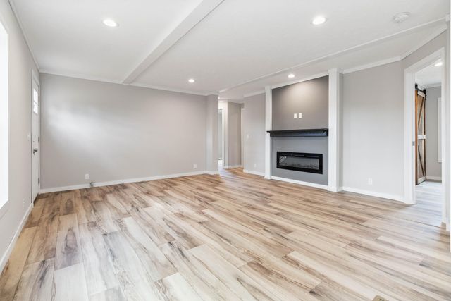 726 Clear Fork Road, Russell Springs, KY 42642