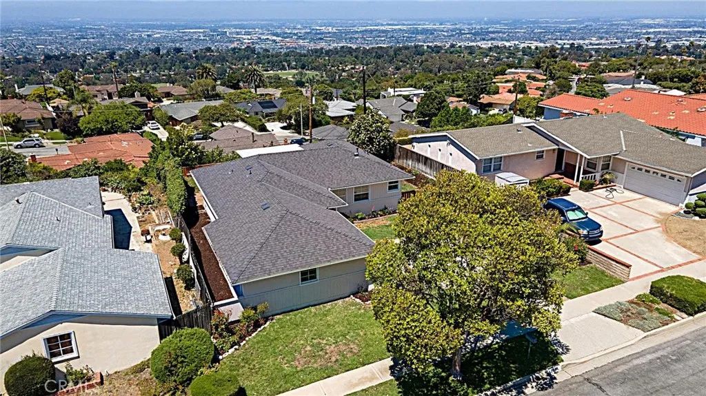 Image 40 of property listing at 5527 Elmbank Road, Rancho Palos Verdes, CA 90275