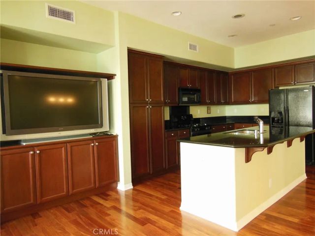 732 W 1st Street, Claremont, CA 91711