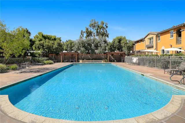 732 W 1st Street, Claremont, CA 91711