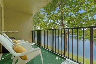 15430 SW 82nd Ln 625, Miami, FL 33193