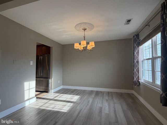 9 IRONGATE DR, Voorhees, NJ 08043