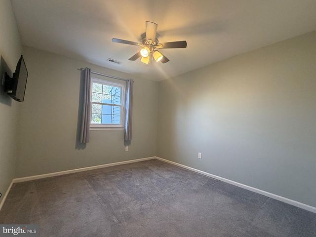 9 IRONGATE DR, Voorhees, NJ 08043