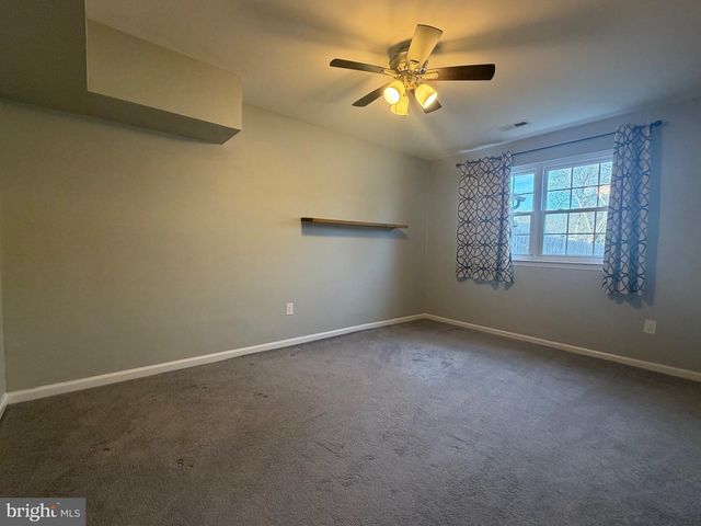 9 IRONGATE DR, Voorhees, NJ 08043