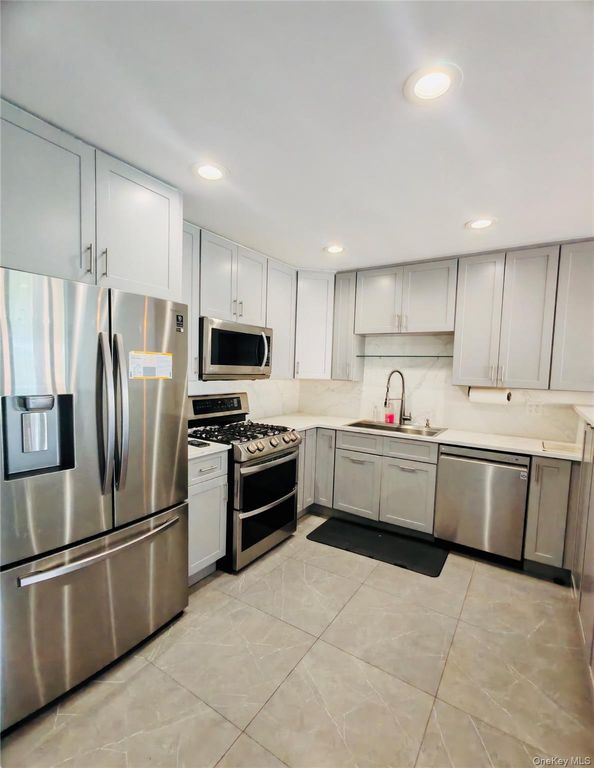 1088 E 73rd Street 3C, Brooklyn, NY 11234 — photo 4