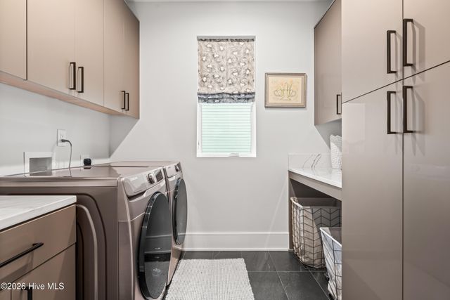 22 Watchpost Place, Hampstead, NC 28443