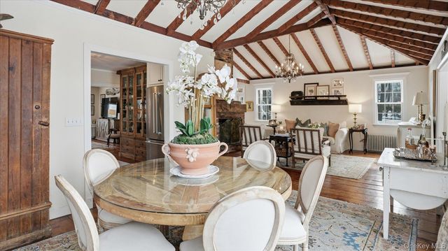 5 Wendover Road, Setauket, NY 11733