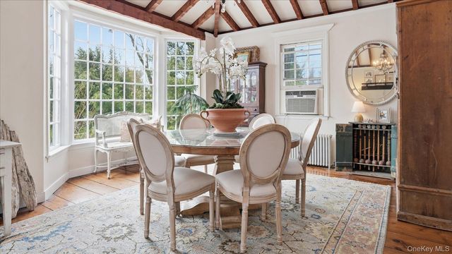 5 Wendover Road, Setauket, NY 11733