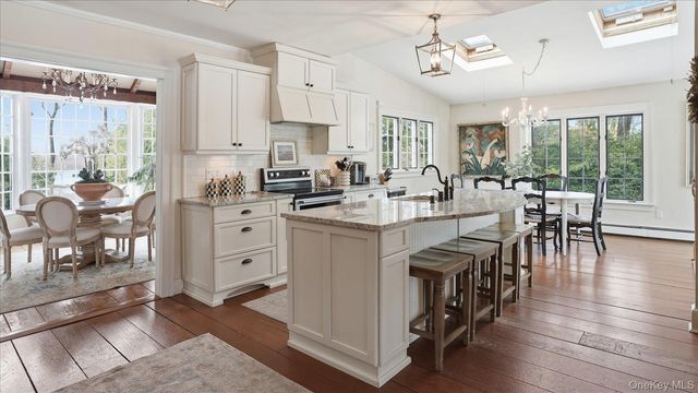 5 Wendover Road, Setauket, NY 11733