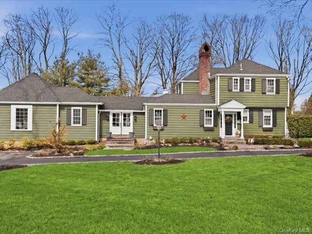 5 Wendover Road, Setauket, NY 11733