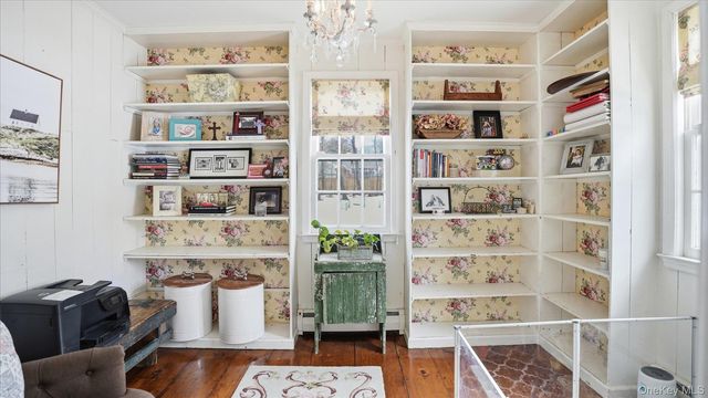 5 Wendover Road, Setauket, NY 11733