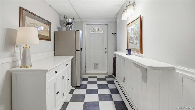 5 Wendover Road, Setauket, NY 11733