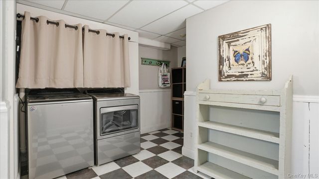 5 Wendover Road, Setauket, NY 11733