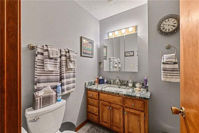 12975 238th Street, Linwood, KS 66052