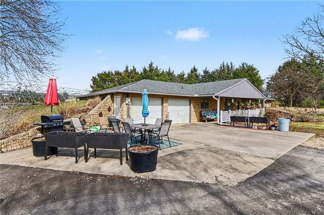 12975 238th Street, Linwood, KS 66052