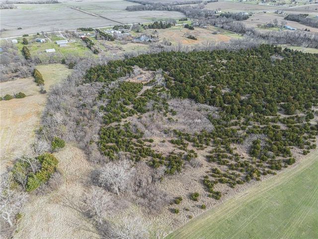 12975 238th Street, Linwood, KS 66052