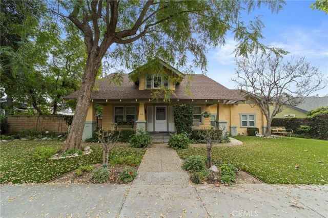 316 E Foothill Boulevard, Glendora, CA 91741