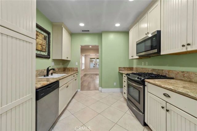 316 E Foothill Boulevard, Glendora, CA 91741