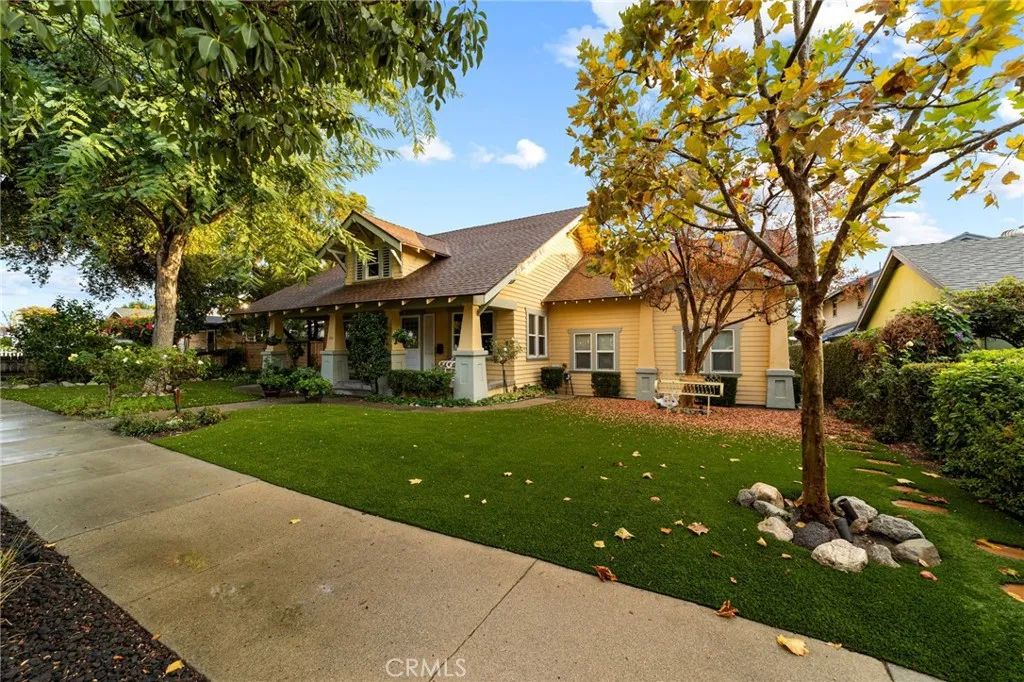 316 E Foothill Boulevard, Glendora, CA 91741