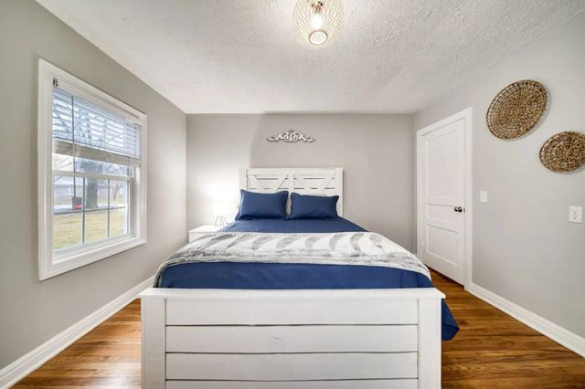 618 Spencer Ave, Gallatin, TN 37066