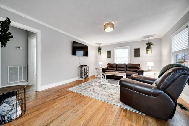 618 Spencer Ave, Gallatin, TN 37066