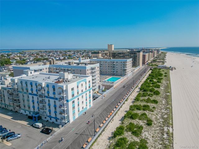 10 Franklin Boulevard 408, Long Beach, NY 11561