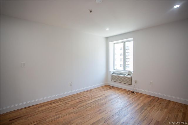 10 Franklin Boulevard 408, Long Beach, NY 11561