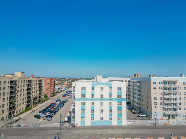 10 Franklin Boulevard 408, Long Beach, NY 11561