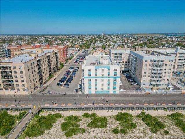 10 Franklin Boulevard 408, Long Beach, NY 11561