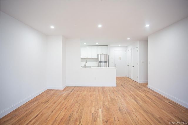 10 Franklin Boulevard 408, Long Beach, NY 11561