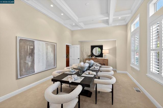 3 Brooktree Dr, Danville, CA 94506