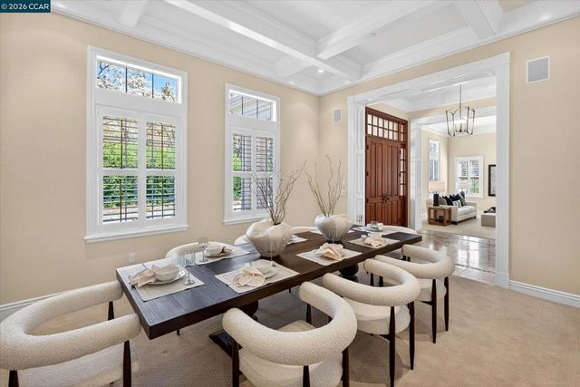 3 Brooktree Dr, Danville, CA 94506