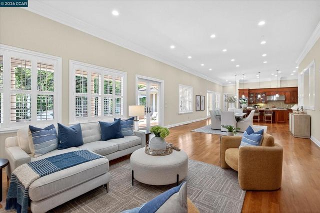 3 Brooktree Dr, Danville, CA 94506